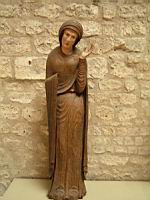 Statue en bois, La Vierge, provient d'un groupe de Descente de Croix (Paris, musee de Cluny)